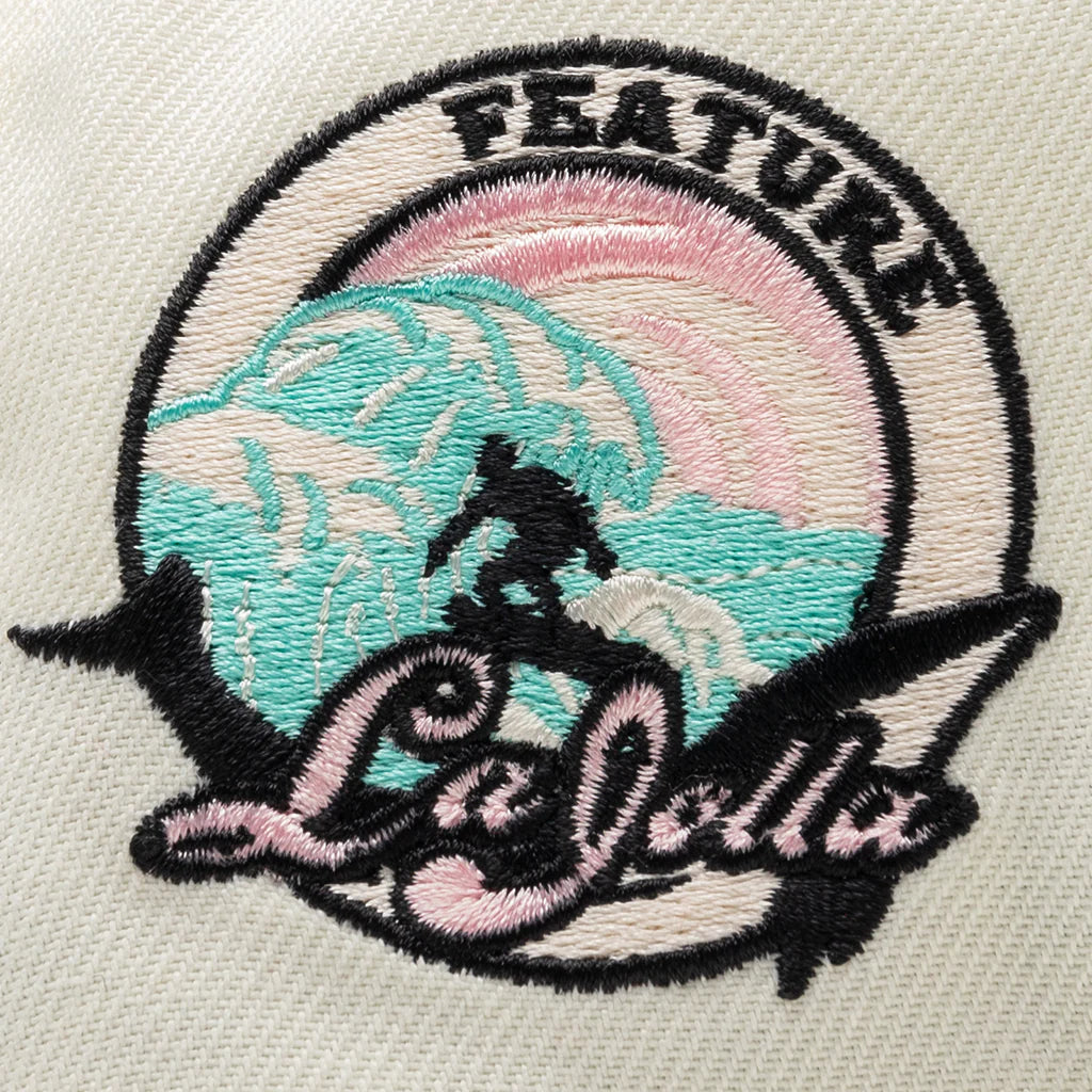 Feature x New Era 59FIFTY Fitted Old English F La Jolla Chrome White Aqua