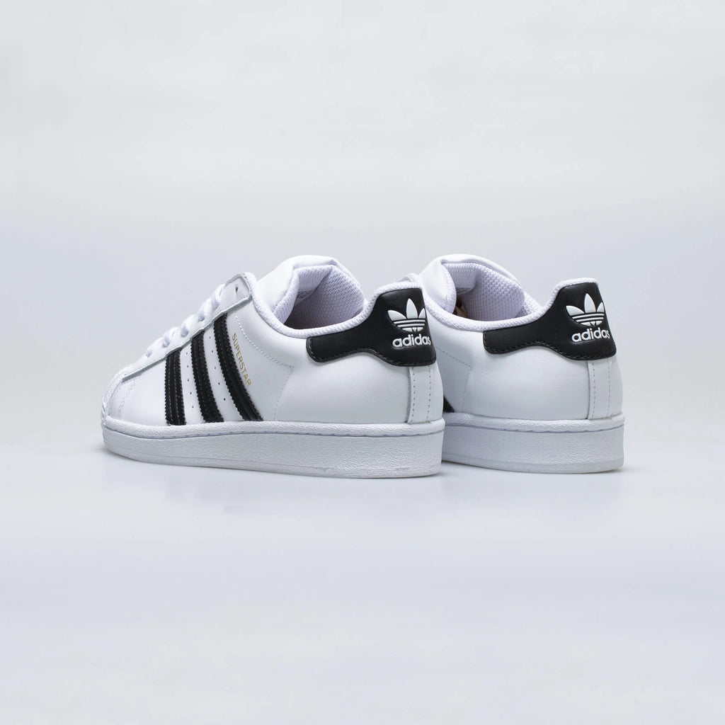Superstar Grade School Lifestyle Shoe White Black