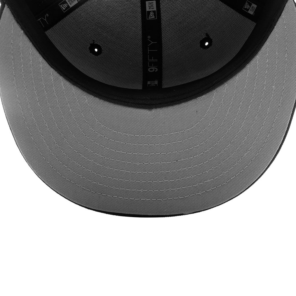 FEATURE x New Era 9FIFTY Cutlass Black White