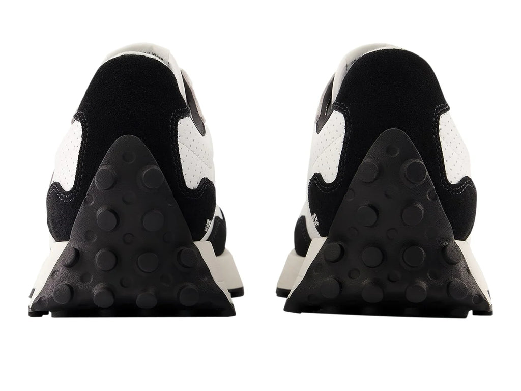 Tenis New Balance Negro con Blanco para Hombre