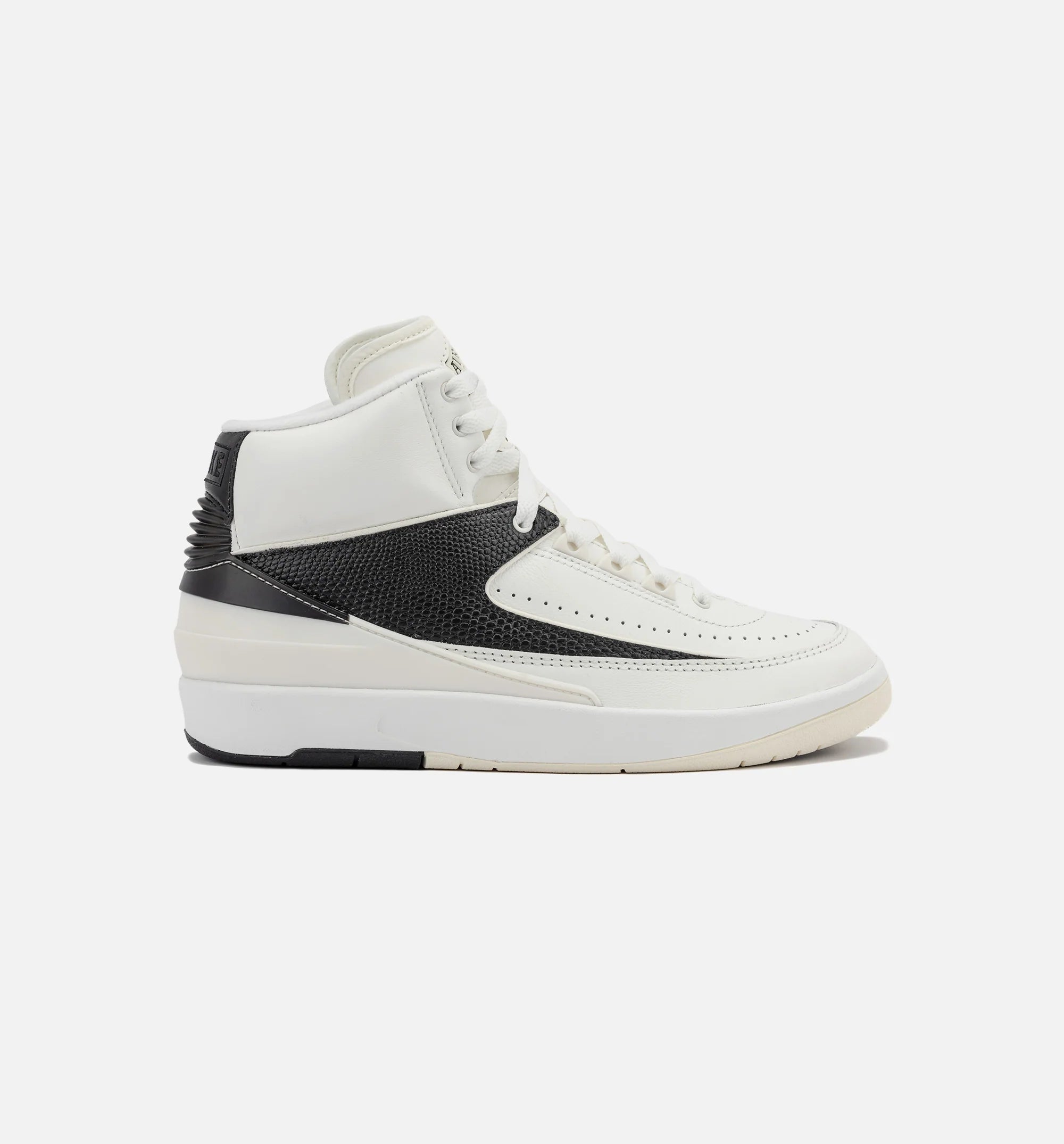 Air Jordan 2 Retro Sail Womens Lifestyle Shoe Sail Coconut Milk