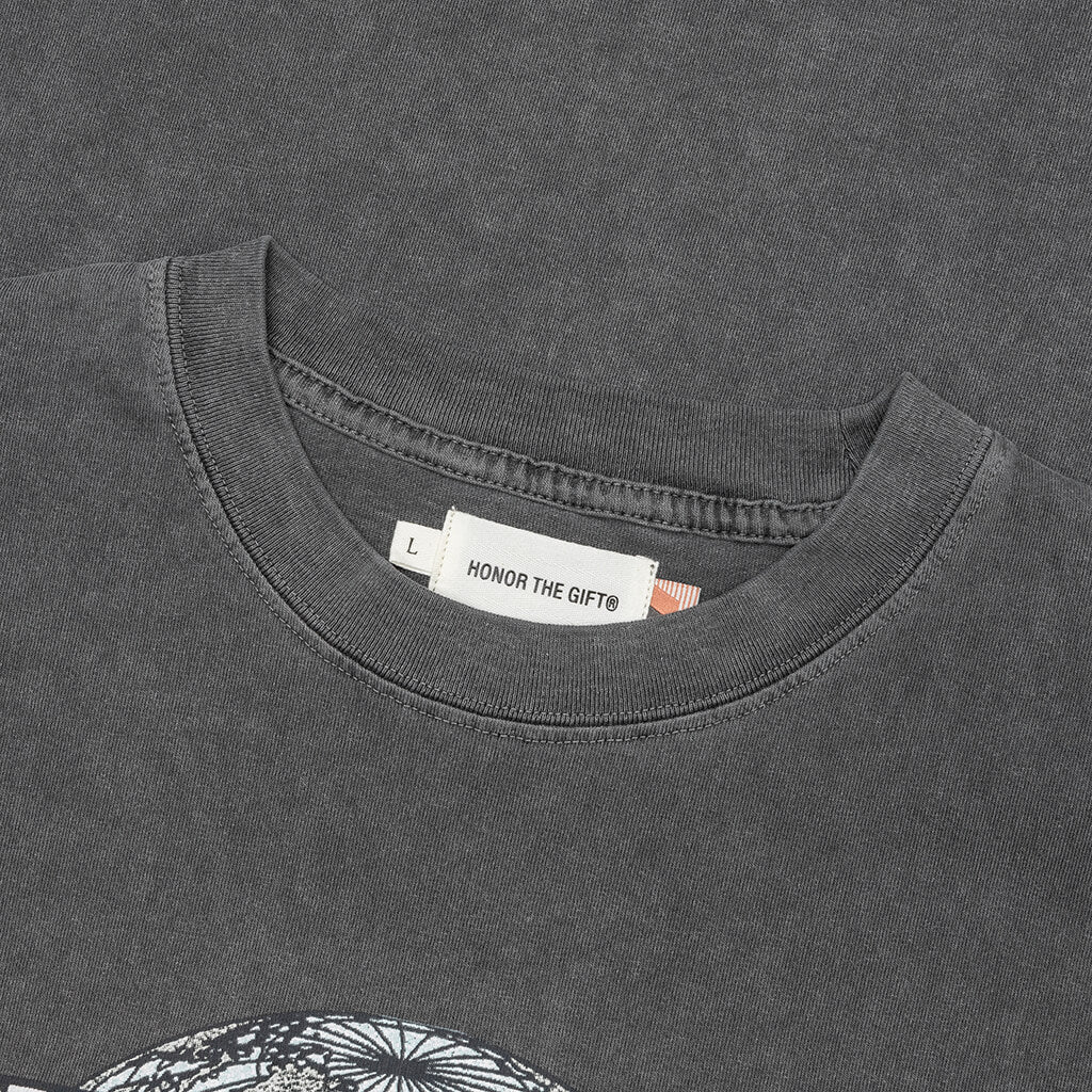 Honor California T Shirt Black