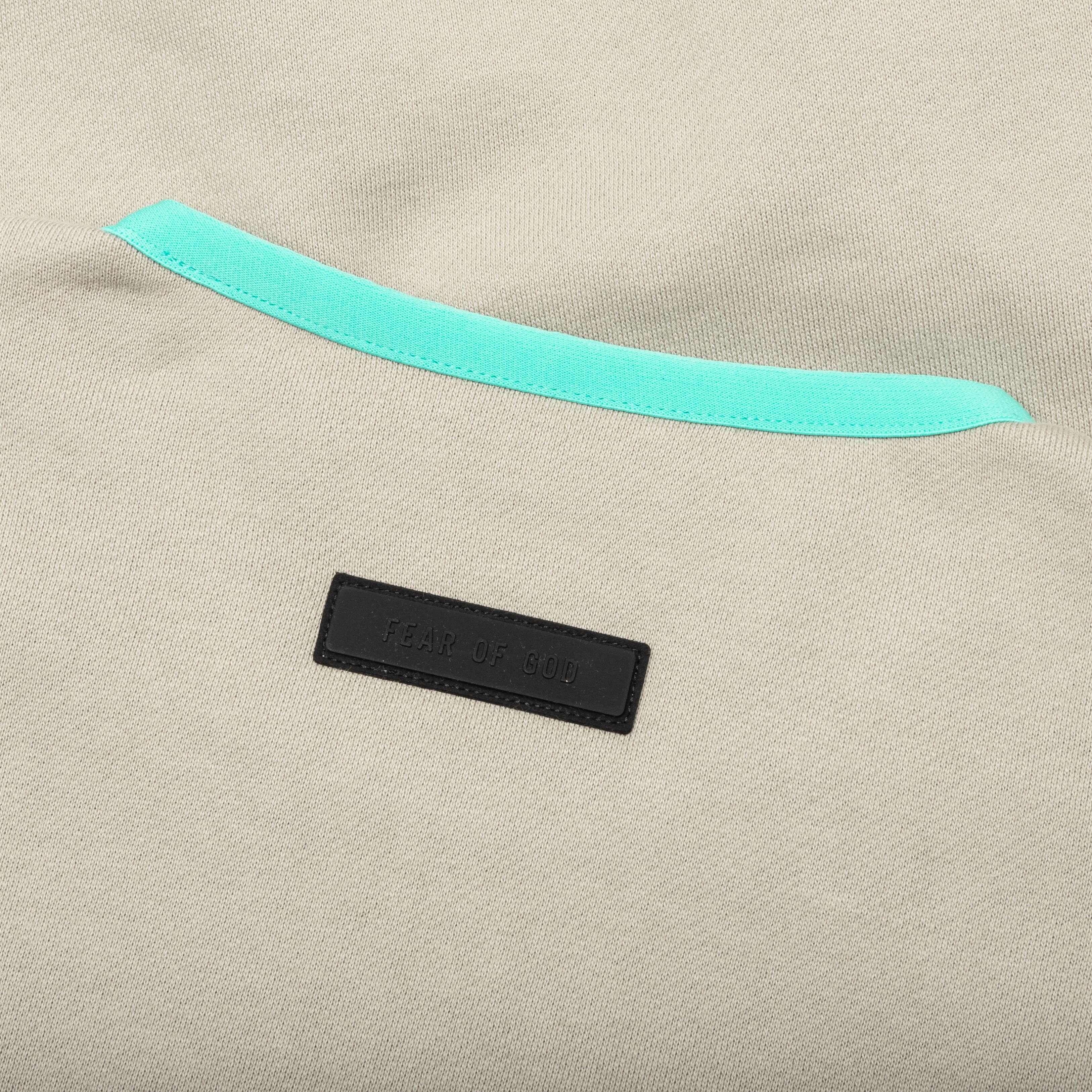 Crewneck Sweater Seal