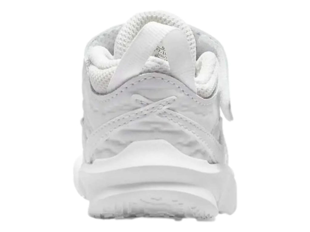 Tenis Nike Team Hustle D 10 Blancos para Niño