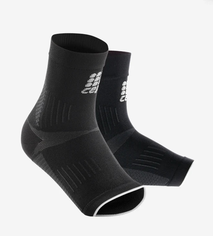 CEP Mid Support Plantar Sleeve Pair