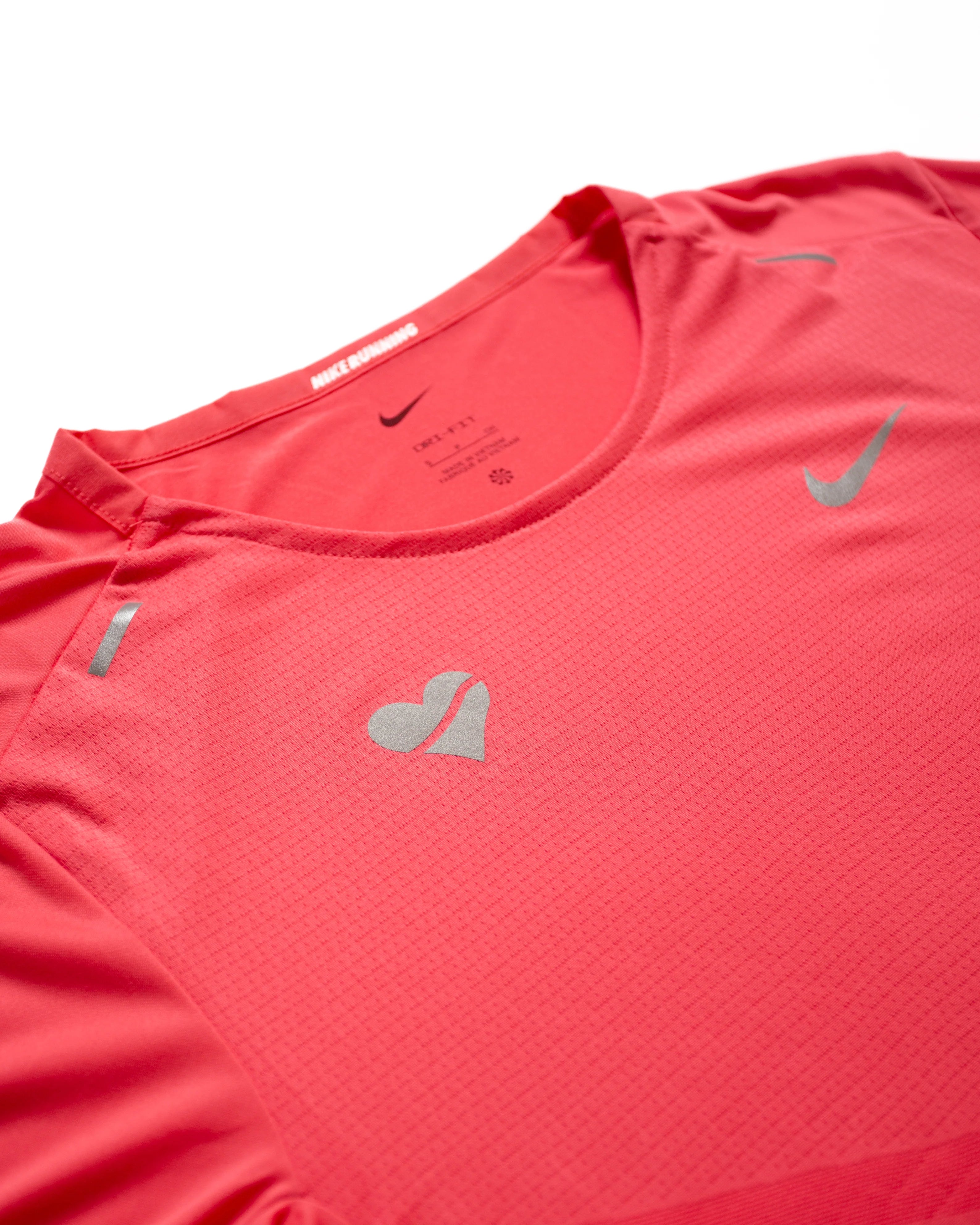 Nike Mens Dri FIT Rise 365 Short Sleeve Tee