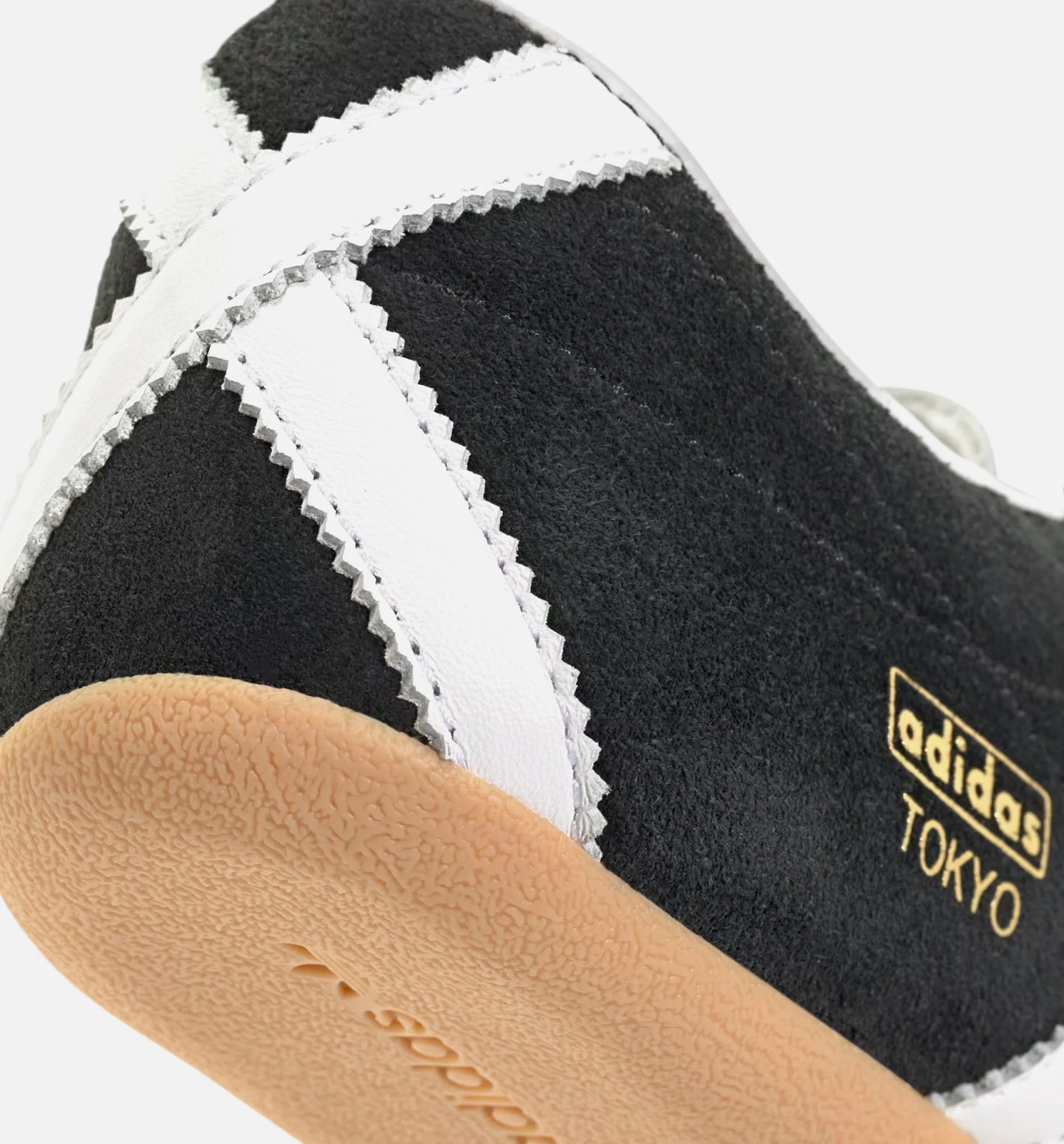 Tokyo Suede Womens Lifestyle Shoe Black White Gum