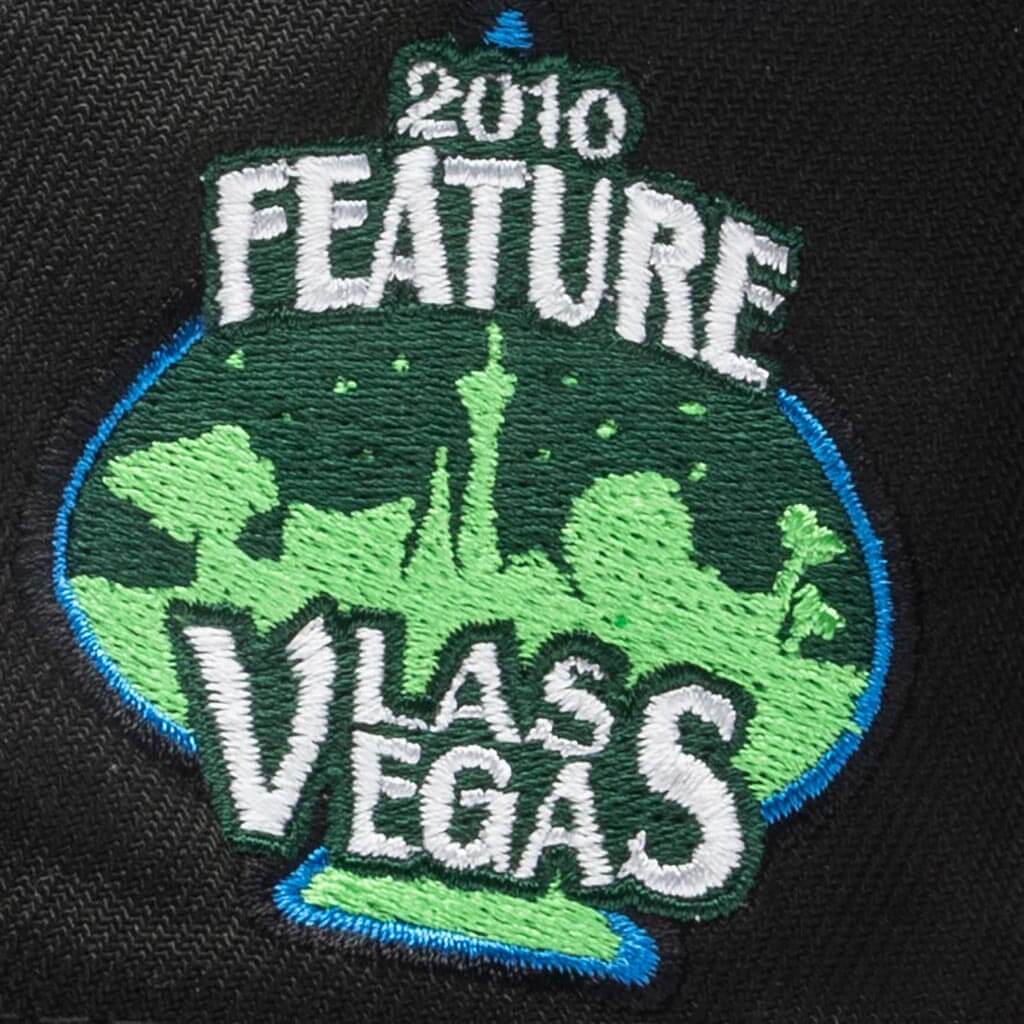 Feature x New Era Old English Las Vegas Fitted Black Snow Grey