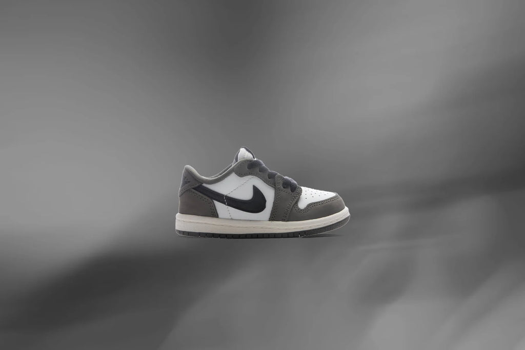 Air Jordan 1 Retro Low OG Medium Olive TD Medium Olive Black Summit White