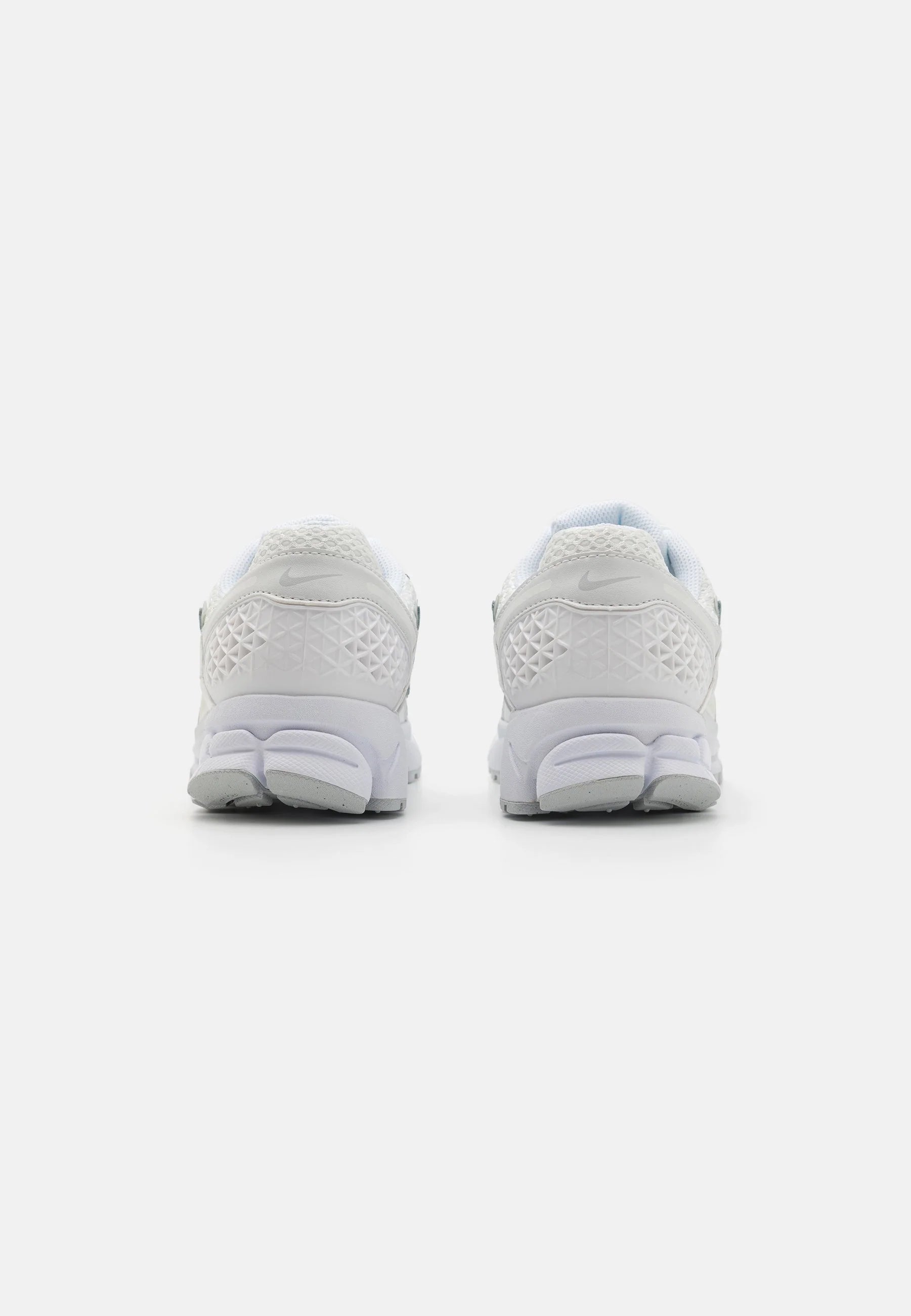 Nike Zoom Spiridon White Chrome Élégance Confort Premium