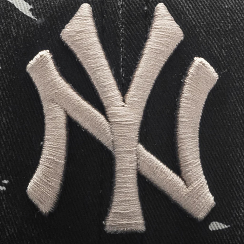 950 Dripping New York Yankees Snapback Black