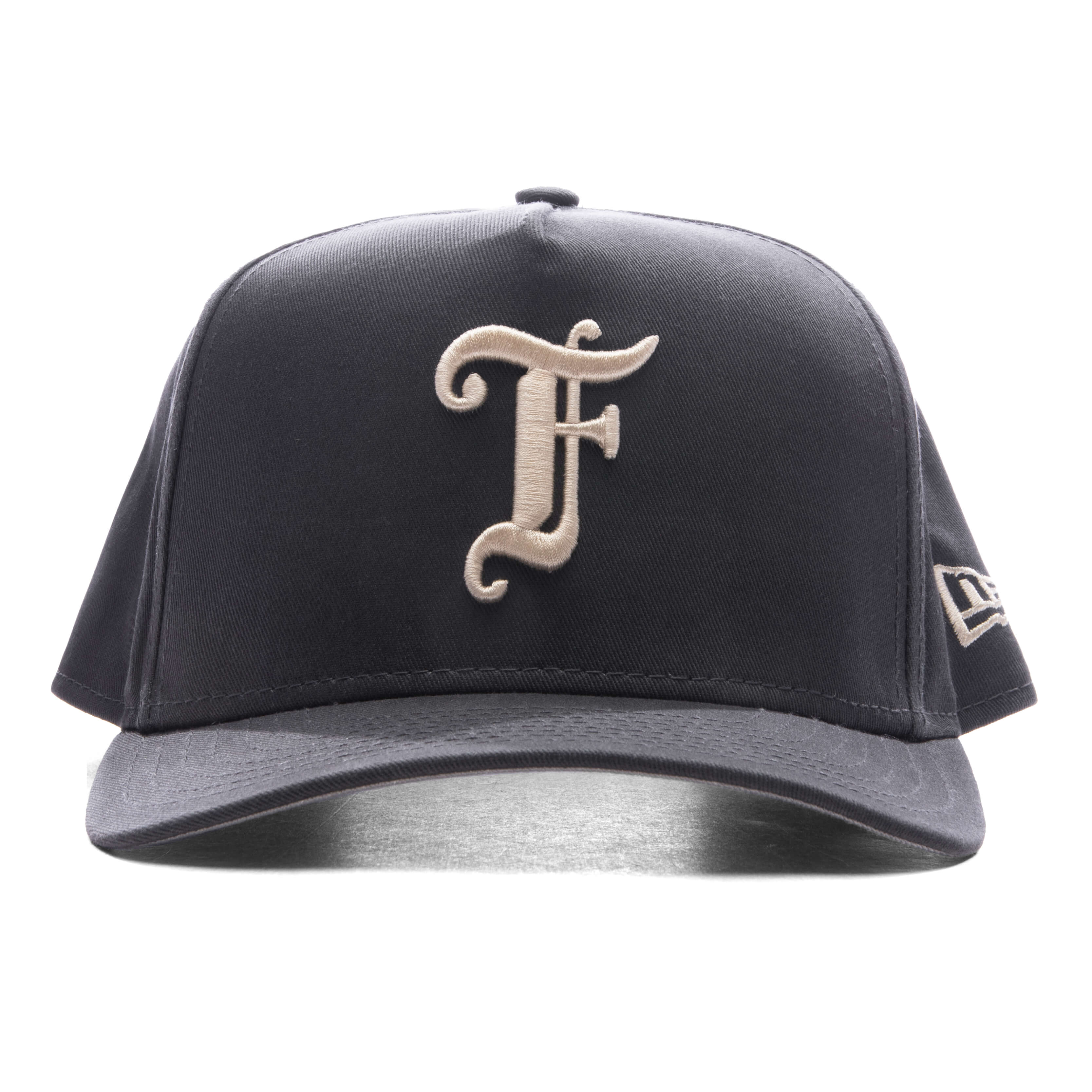 FEATURE x New Era 9FIFTY Curved A Frame Old English F Snapback Graphite