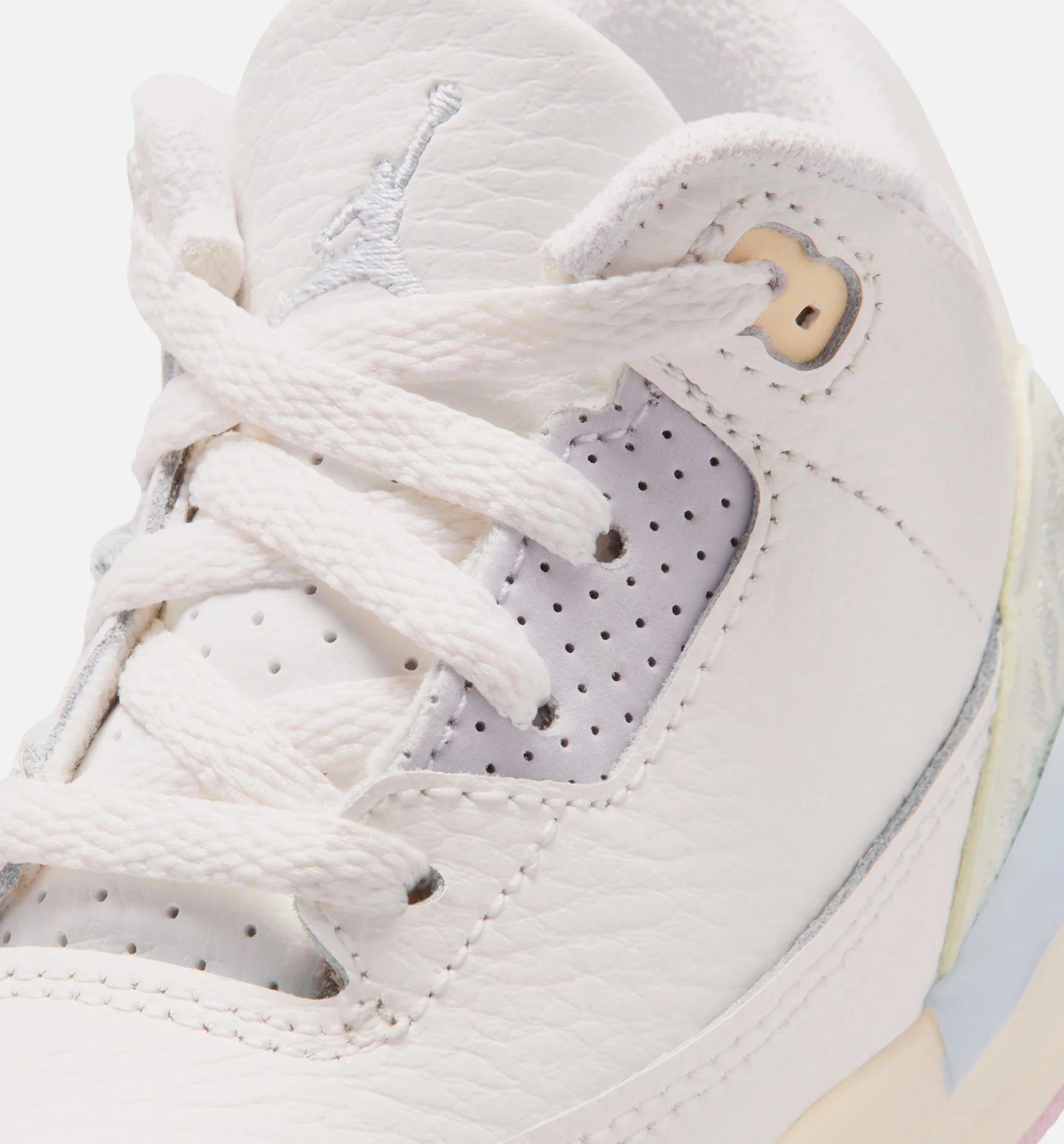 Air Jordan 3 Retro Sail And Jade Aura Infant Toddler Lifestyle Shoe Sail Aura Jade Aura Iris Whisper