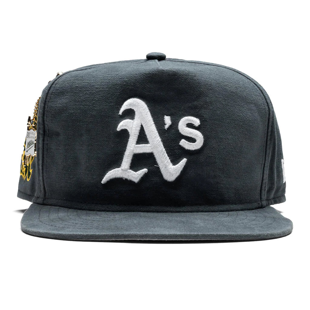59FIFTY A Frame Championship Side Flag Oakland Athletics