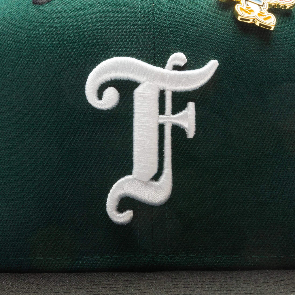 Feature x New Era Old English Plaza Snapback Dark Green Pink