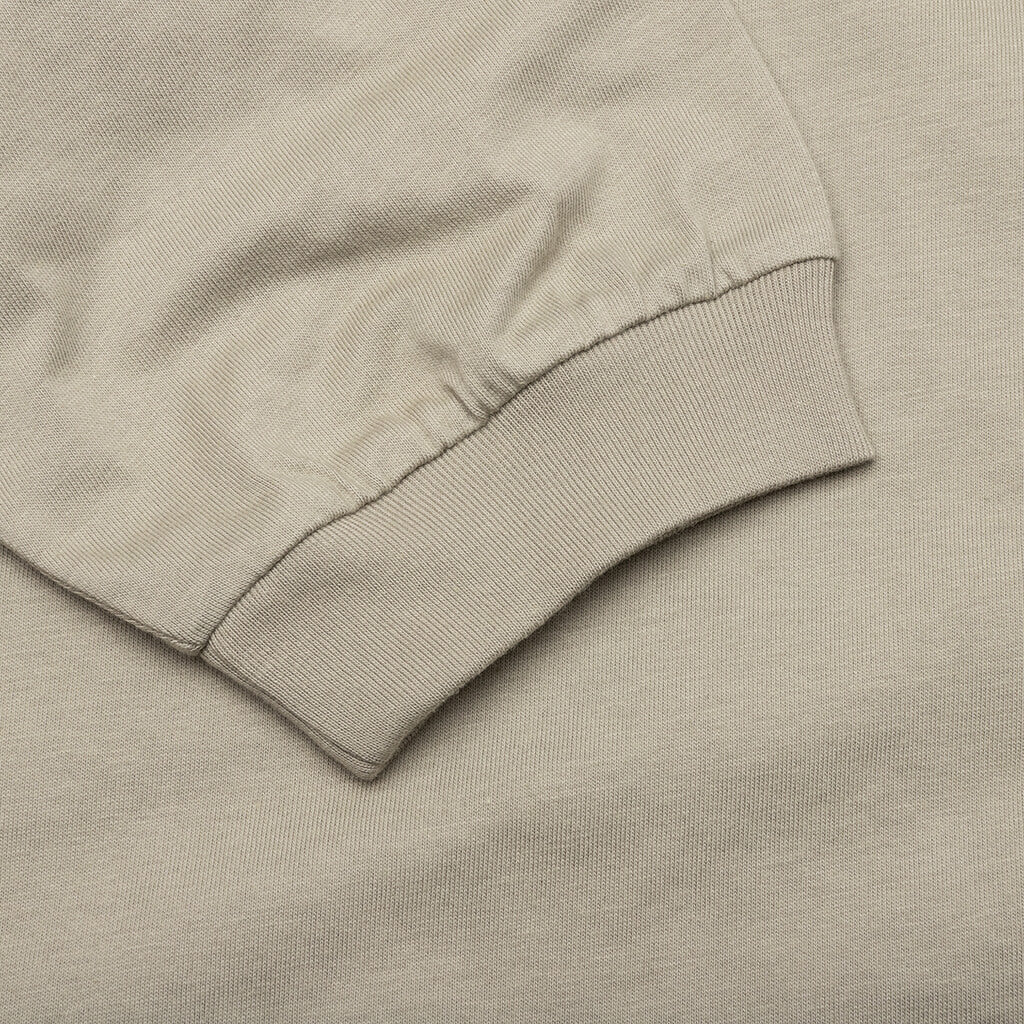 L S Shirt Seal