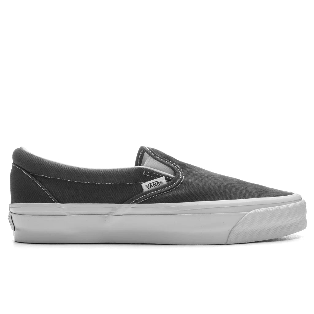 Slip On Reissue 98 LX Gunmetal