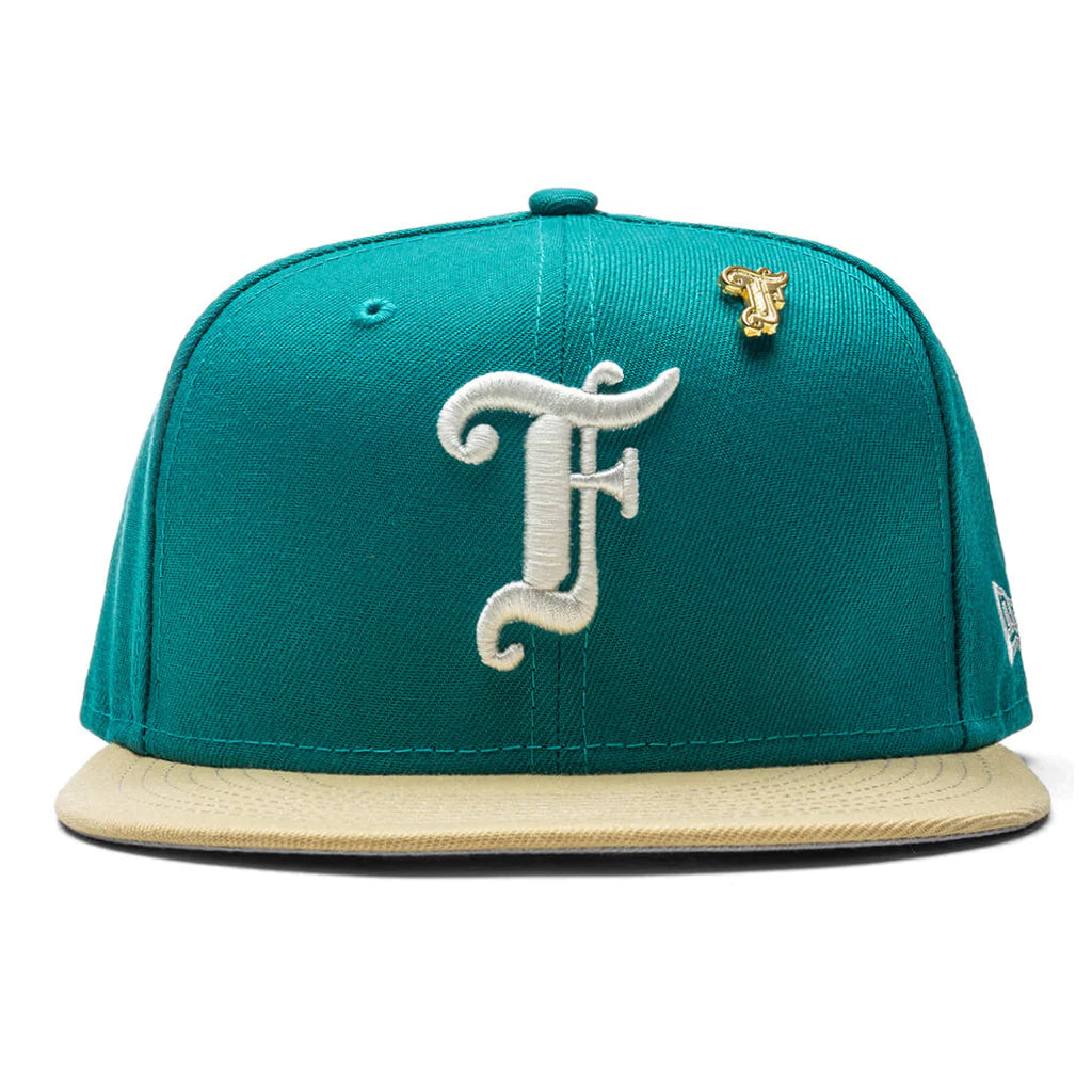Feature x New Era Old English F Snapback Northwest Green Vegas Gold