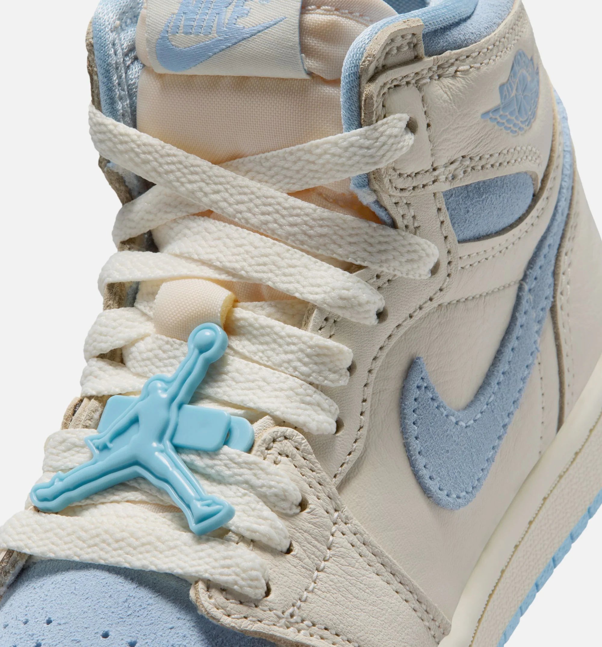 Air Jordan 1 Retro High OG Psychic Blue Preschool Lifestyle Shoe Pale Ivory Psychic Blue Coconut Milk