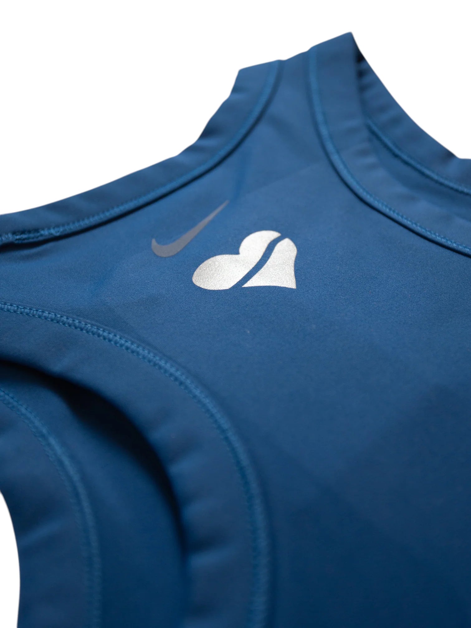 Nike Womens One Fitted Dri FIT Cropped Tank Top
