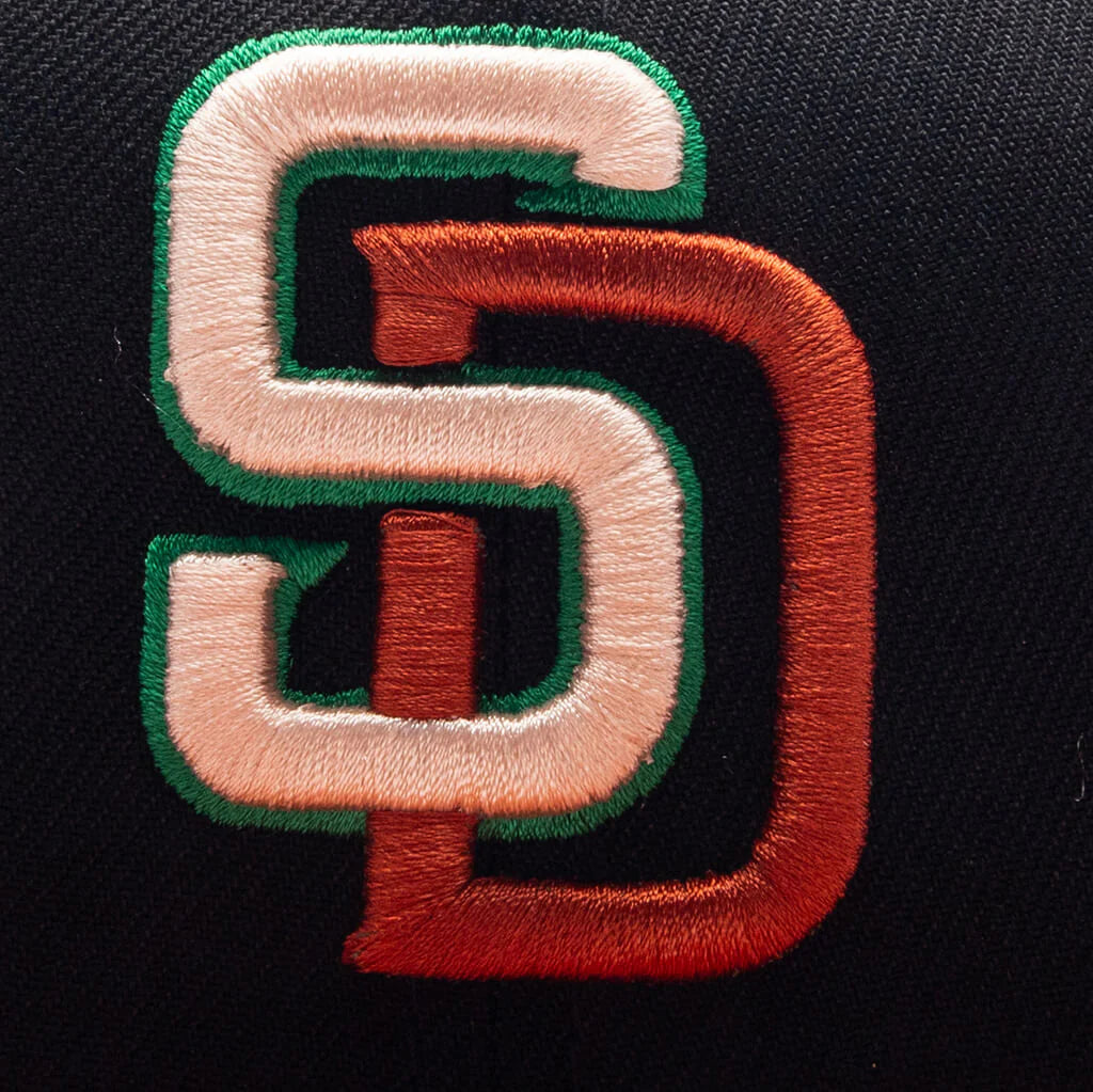 FEATURE x New Era 59FIFTY Fitted SD Padres Cooperstown Black Fight Orange Twill Green