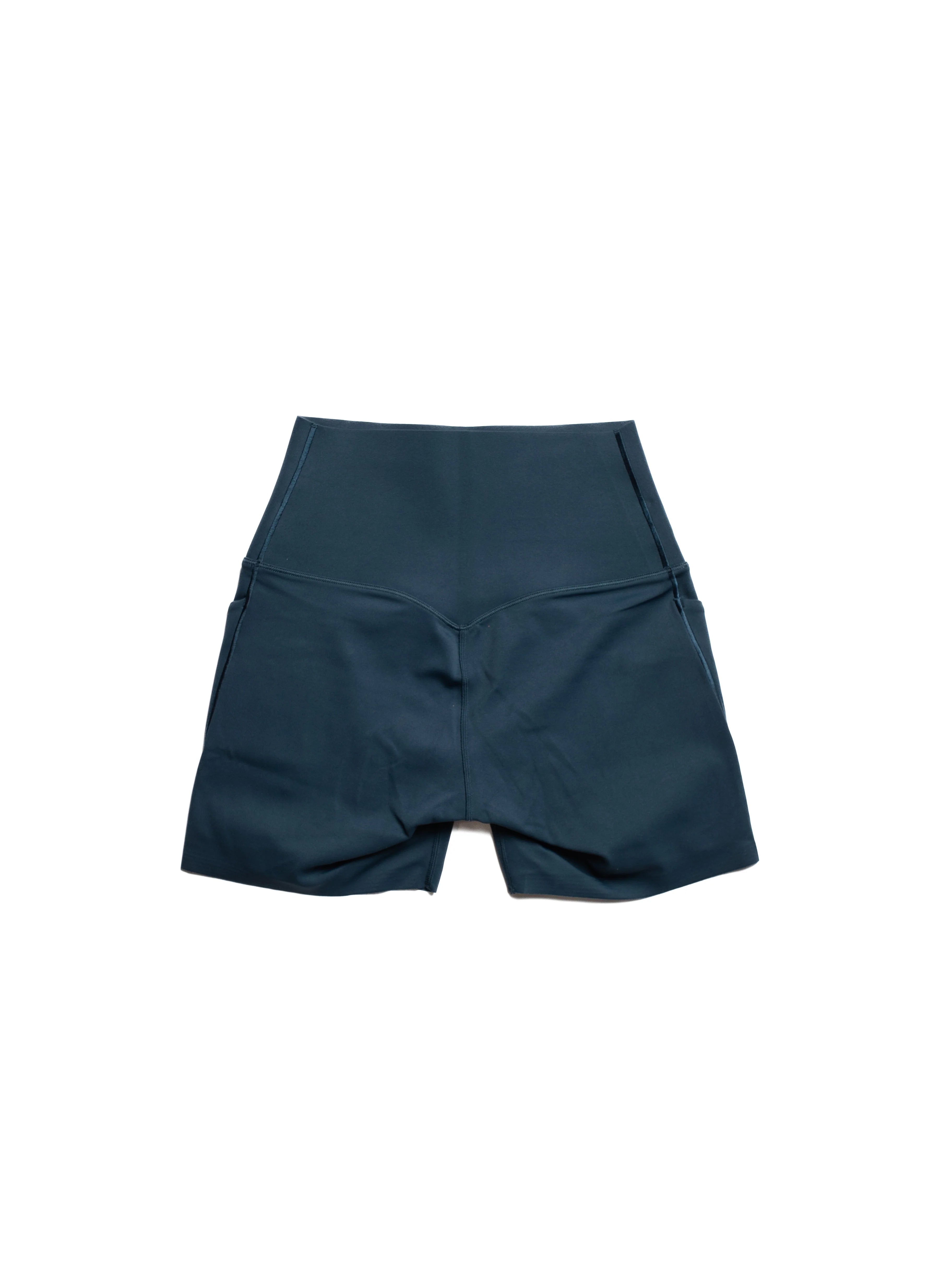 Nike Womens Universa Medium Support High Waisted 5 Biker Shorts