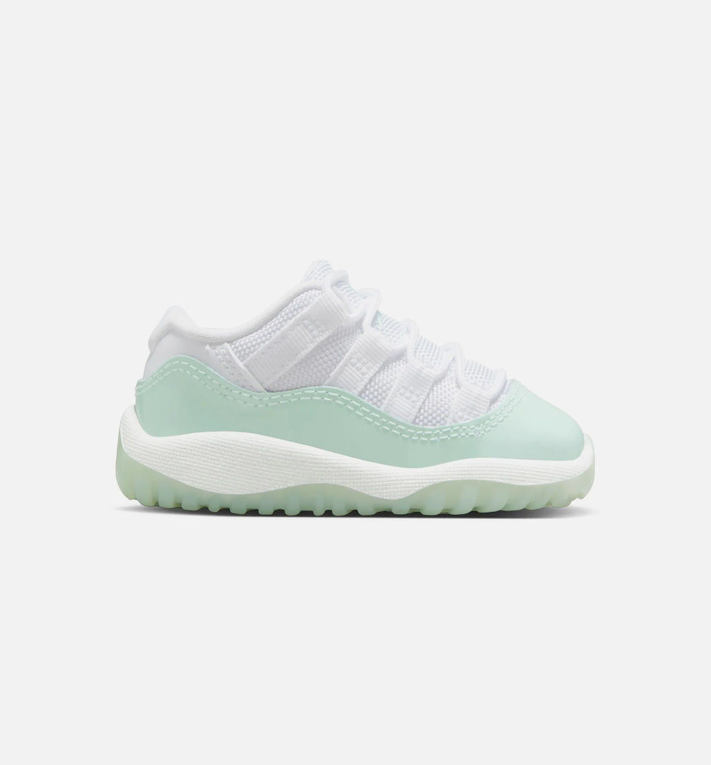 Air Jordan 11 Retro Low Igloo Infant Toddler Lifestyle Shoe White Igloo