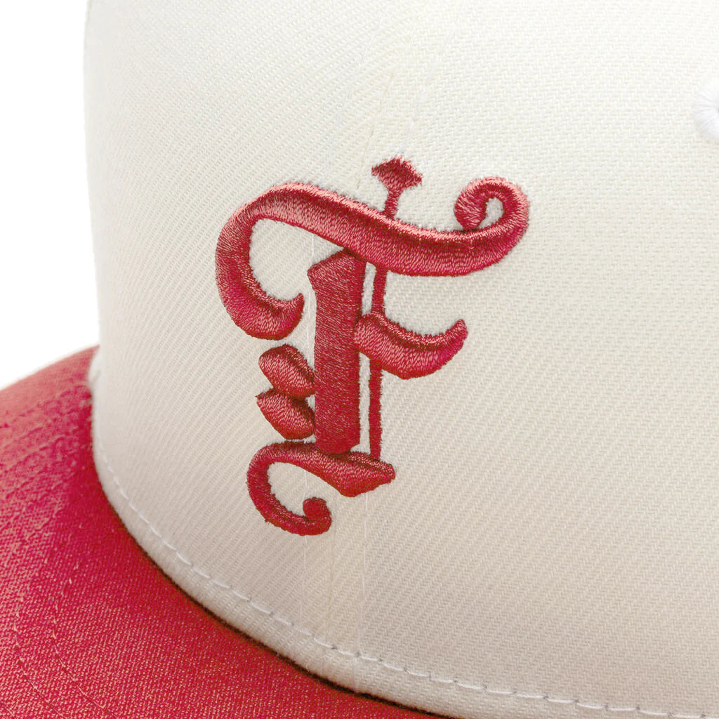 Feature x New Era OE Fitted Cap Off White Pinot Red