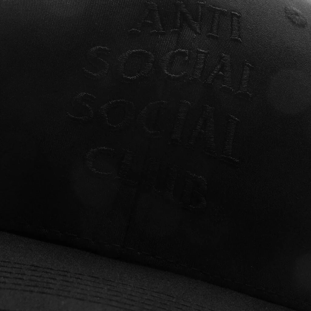 Tonal Embroidered Cap Black