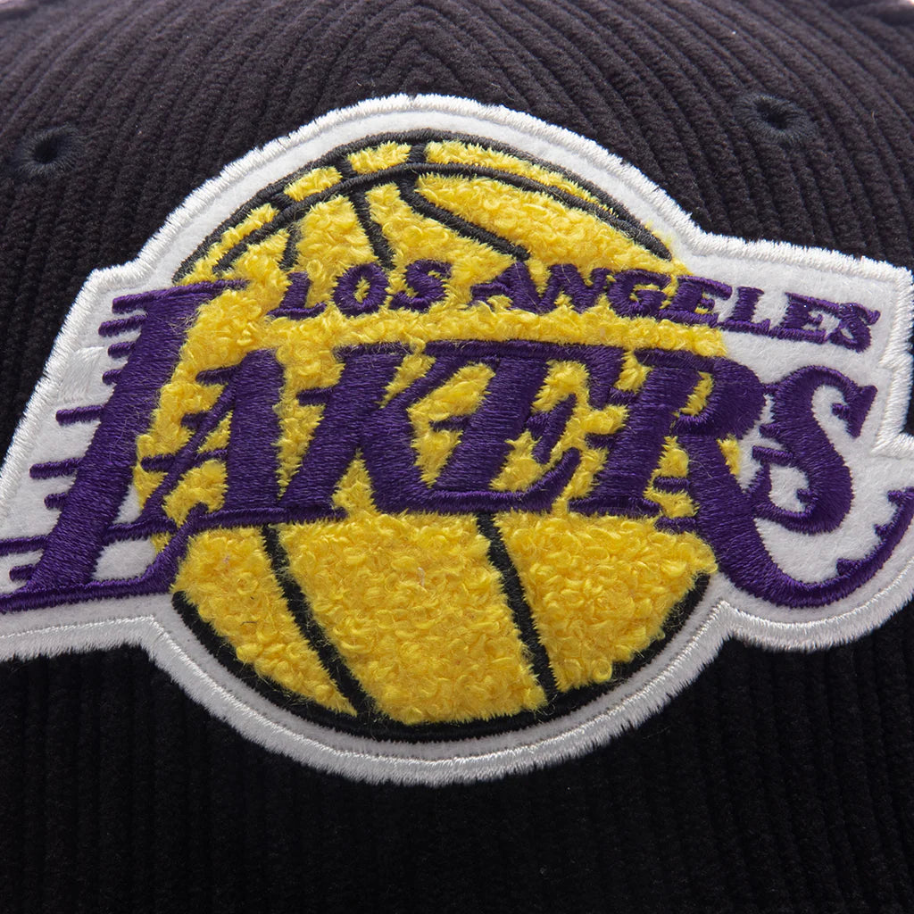 Chenille Pop 59FIFTY Fitted Hat Los Angeles Lakers