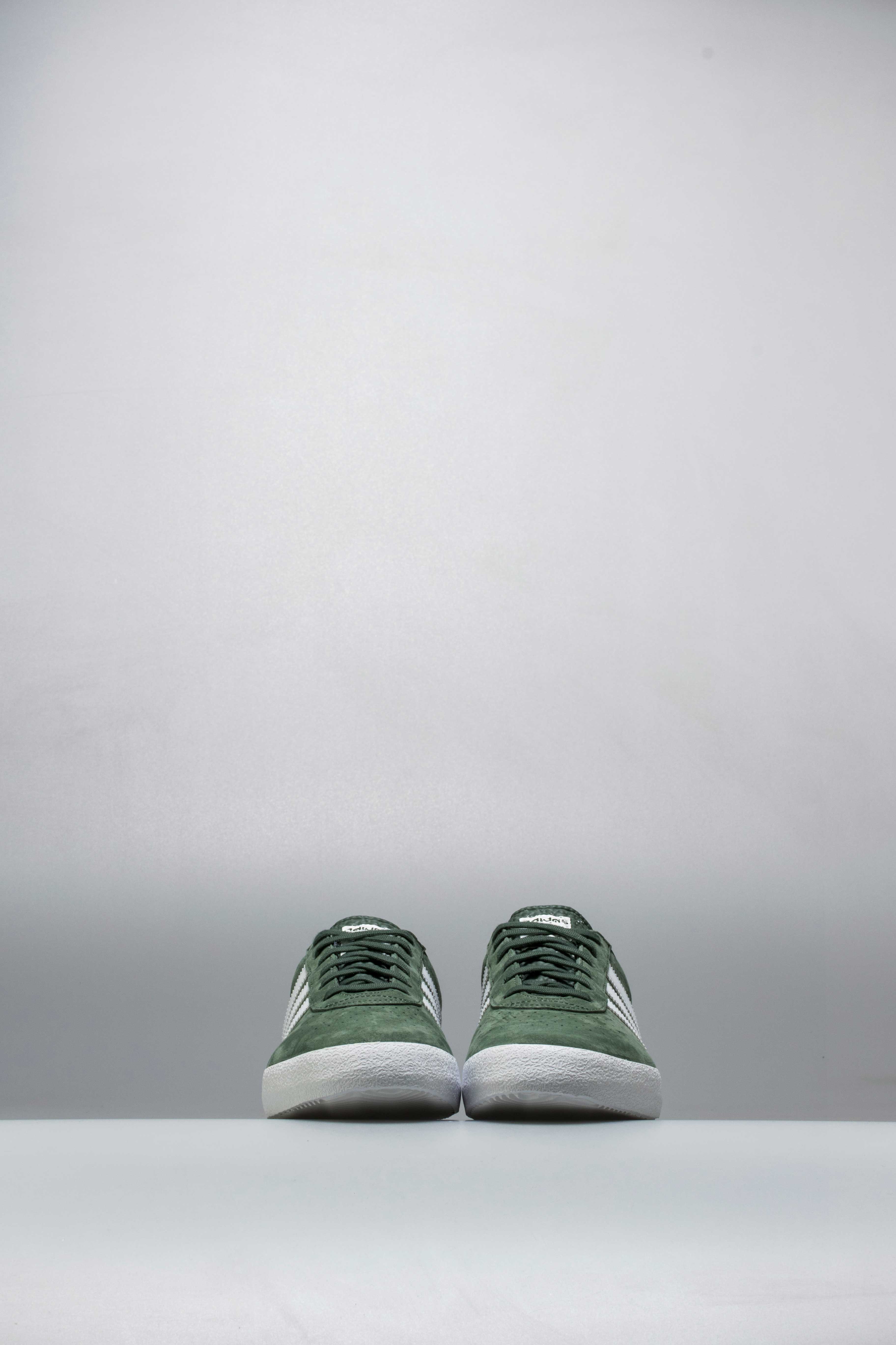 350 Mens Performance Shoe Green White Gold