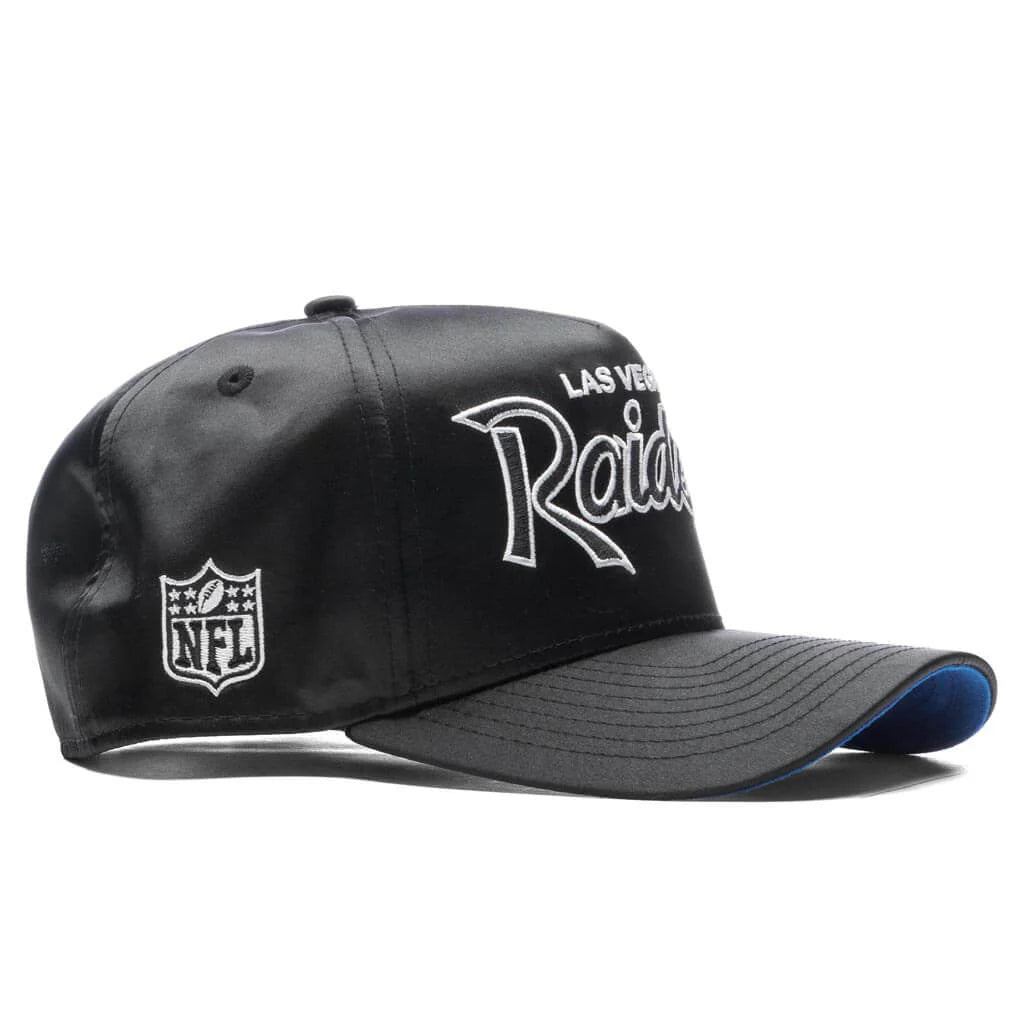 Feature x New Era Retro Satin Las Vegas Raiders